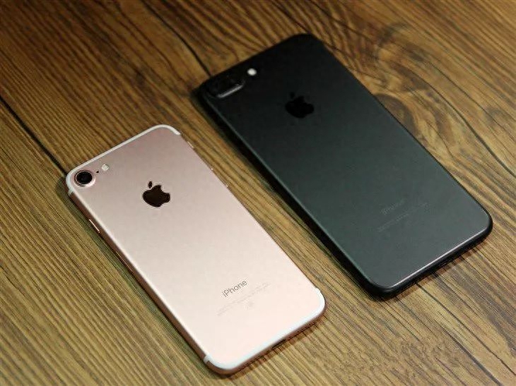 iphone7和iphone7plus的区别(对比参数图) iphone7和iphone7plus的区别(对比参数图)