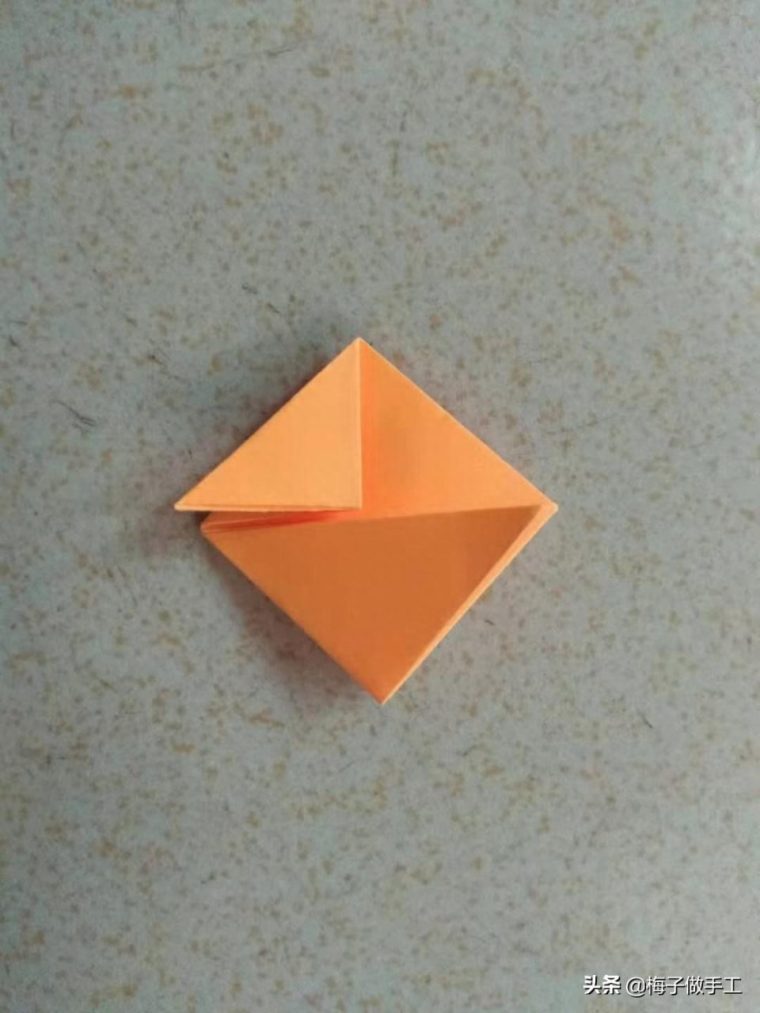 心的折法教程(桃心的折叠方法步骤图解) 心的折法教程(桃心的折叠方法步骤图解)
