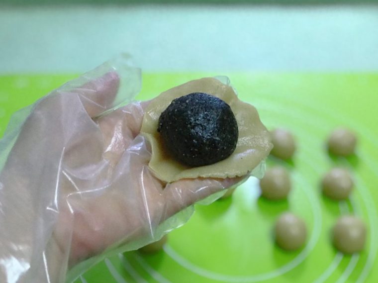 无糖黑芝麻月饼的做法（配方及教程）