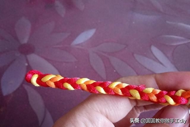 五彩绳编织方法简单步骤(手工DIY教程图解) 五彩绳编织方法简单步骤(手工DIY教程图解)