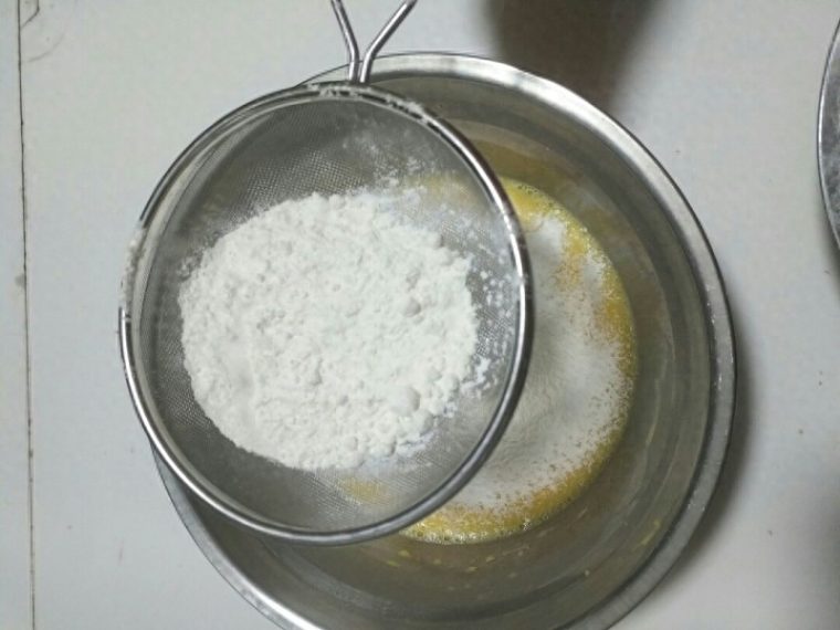 蛋糕的制作方法和步骤(懒人蛋糕的简单做法教程) 蛋糕的制作方法和步骤(懒人蛋糕的简单做法教程)