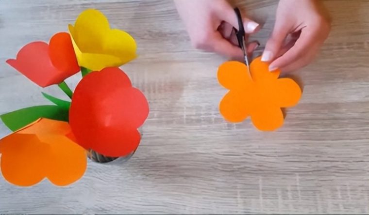 幼儿手工纸花的做法（简单步骤怎么做漂亮）