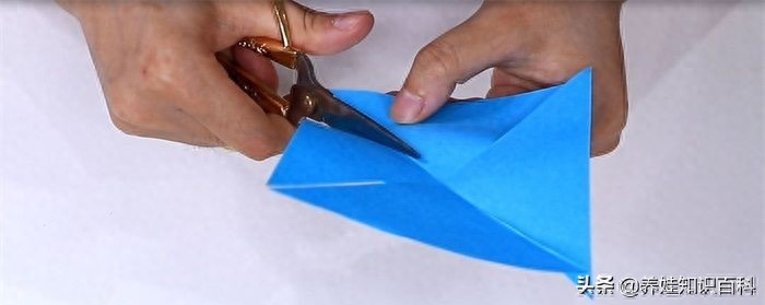 小风车的做法手工简单步骤图(制作过程需要什么材料) 小风车的做法手工简单步骤图(制作过程需要什么材料)