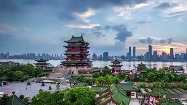 四大名楼是哪四个(是蓬莱阁还是鹳雀楼) 四大名楼是哪四个(是蓬莱阁还是鹳雀楼)