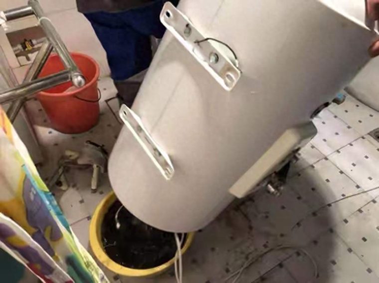 电热水器的使用方法和注意事项（正确使用教程）