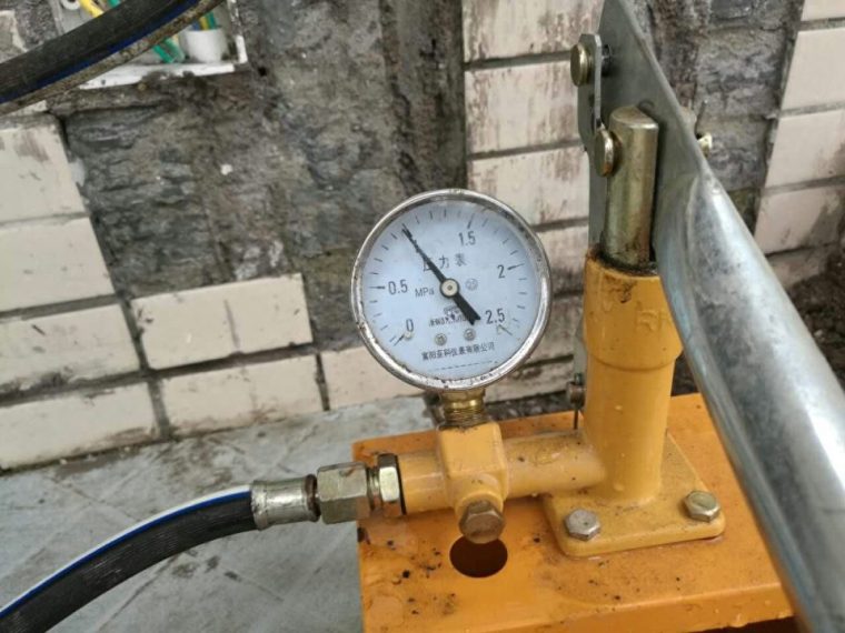 墙体漏水怎么检查出来方法（墙体渗水怎么找漏水点位置小窍门）