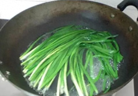 陵水酸粉的家庭做法及配料（里面有辣椒吗）