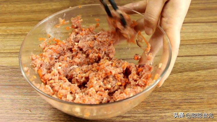 蛋饺的做法家常做法怎样（做蛋饺简单的方法）