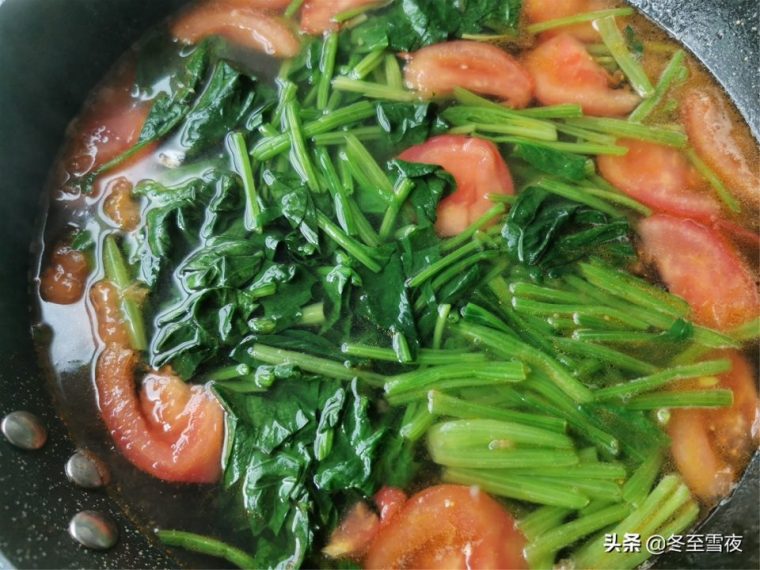 家常菠菜鸡蛋汤的做法步骤（用料及烹饪技巧）